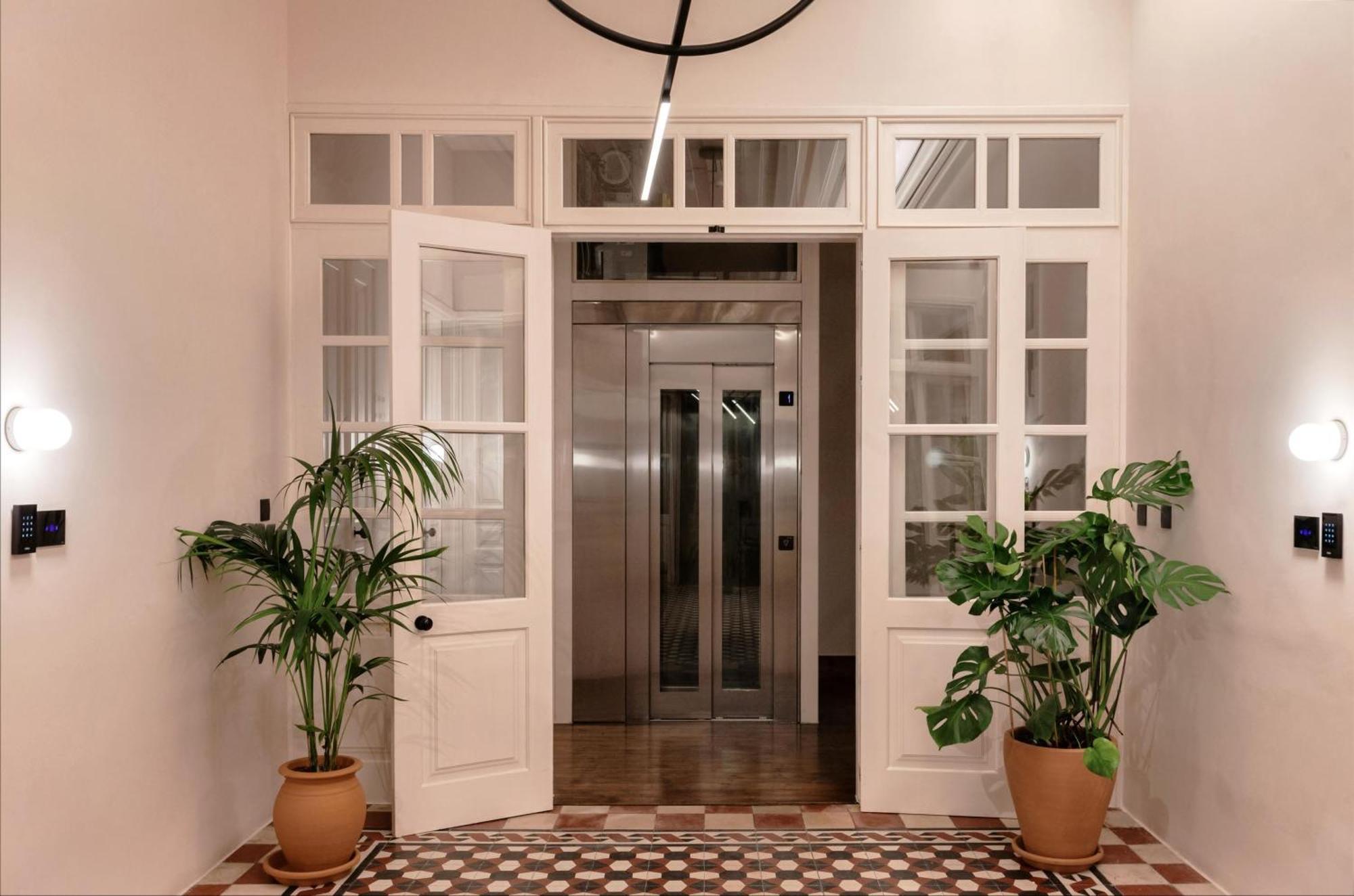 Heart Hotel Лимасол Екстериор снимка